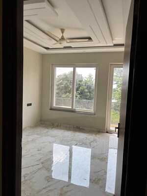 Room in 4 BHK Independent House at Gujrara Mansingh – for Rent