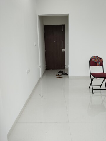 Room in 2 BHK Apartment at Shapoorji Pallonji Sensorium, Hinjewadi – for Rent