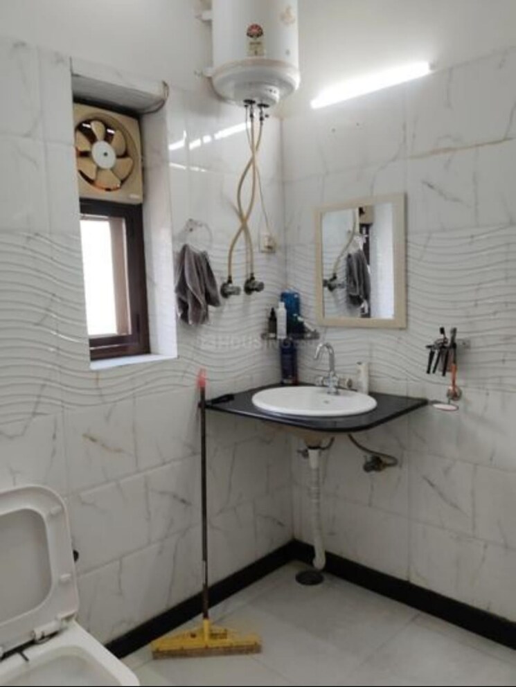 Bathroom, ip extension 3 Bedroom 1200 Sq.Ft. Apartment In Ip Extension Delhi 9363061