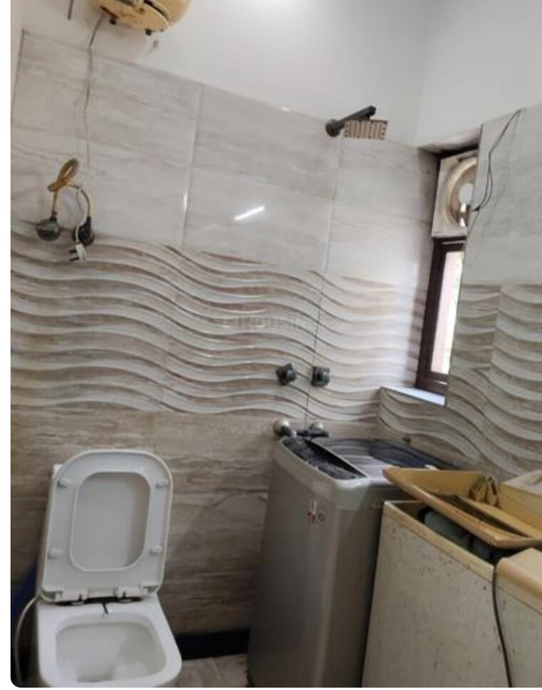 Bathroom, ip extension 3 Bedroom 1200 Sq.Ft. Apartment In Ip Extension Delhi 9363061