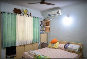 Bedroom in 2 BHK Apartment at Sunita Park Apartments, Bhusari Colony – for Rent