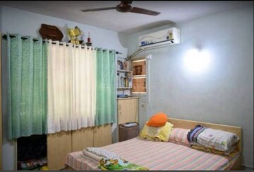 Bedroom in 2 BHK Apartment at Sunita Park Apartments, Bhusari Colony – for Rent
