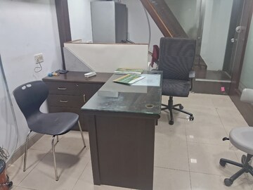 Office Space For Rent in Om Heera Panna Mall, Andheri West