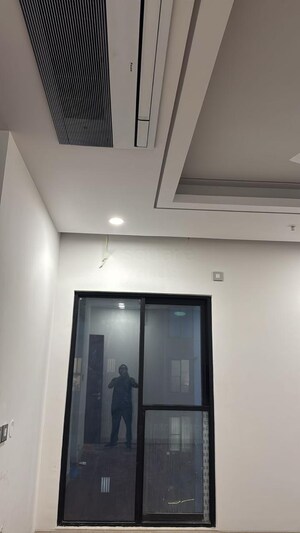 Room in 3 BHK Apartment at Aparna One, Shaikpet – for Rent