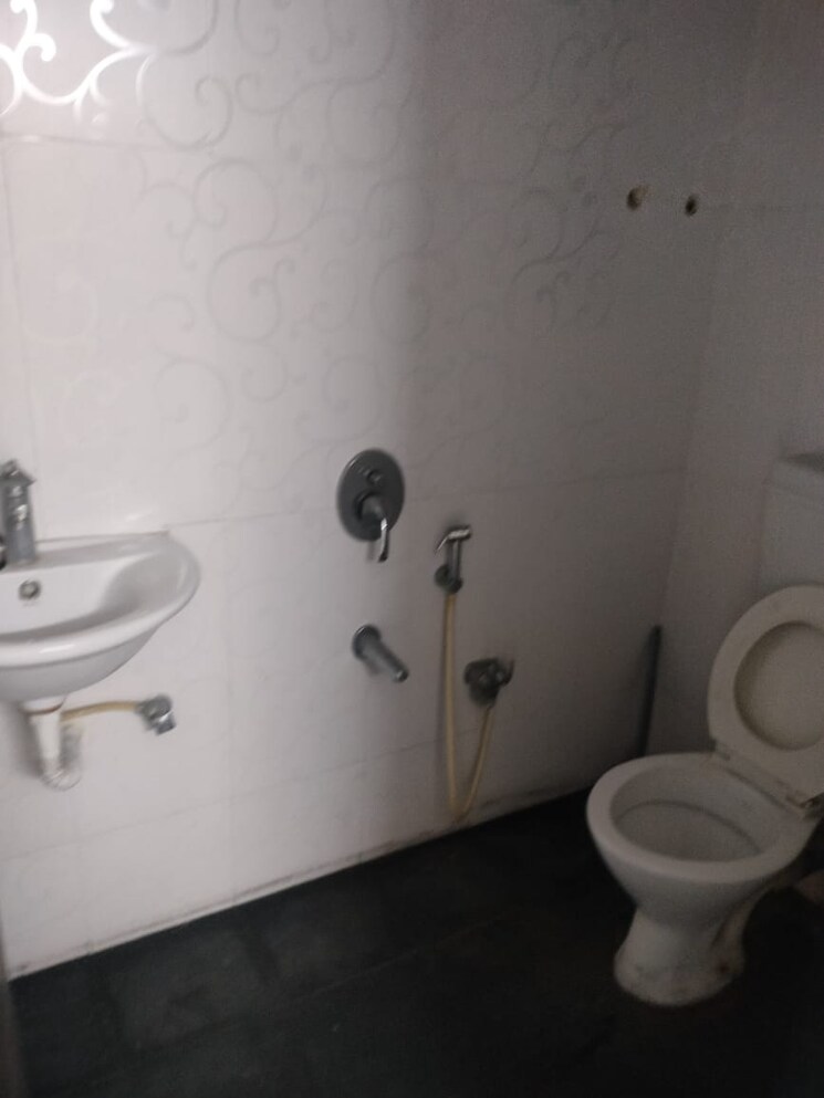 Bathroom, unique-greens-ghodbunder-road 1 Bedroom 423 Sq.Ft. Apartment In Ghodbunder Road Thane 9363171