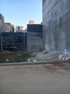 Plot For Sale in Krishna Enclave Morta