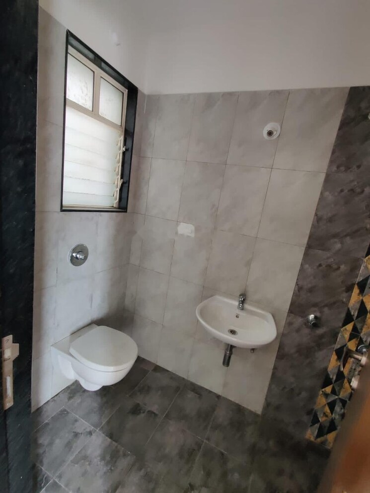 Bathroom, yashwin-sukhniwas 2 Bedroom 613 Sq.Ft. Apartment In Hinjewadi Pune 9363188