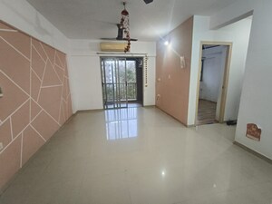 2 BHK Apartment For Rent in Lodha Casa Rio, Dombivli East