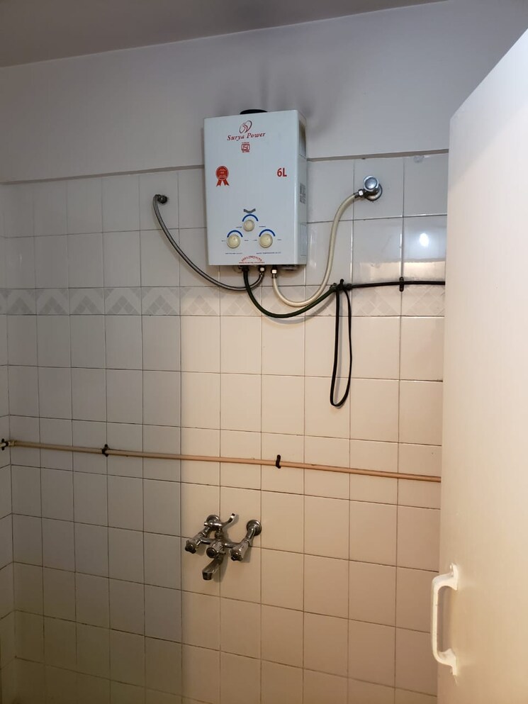 Bathroom, basera-chs-karve-nagar 2 Bedroom 800 Sq.Ft. Apartment In Karve Nagar Pune 9363208