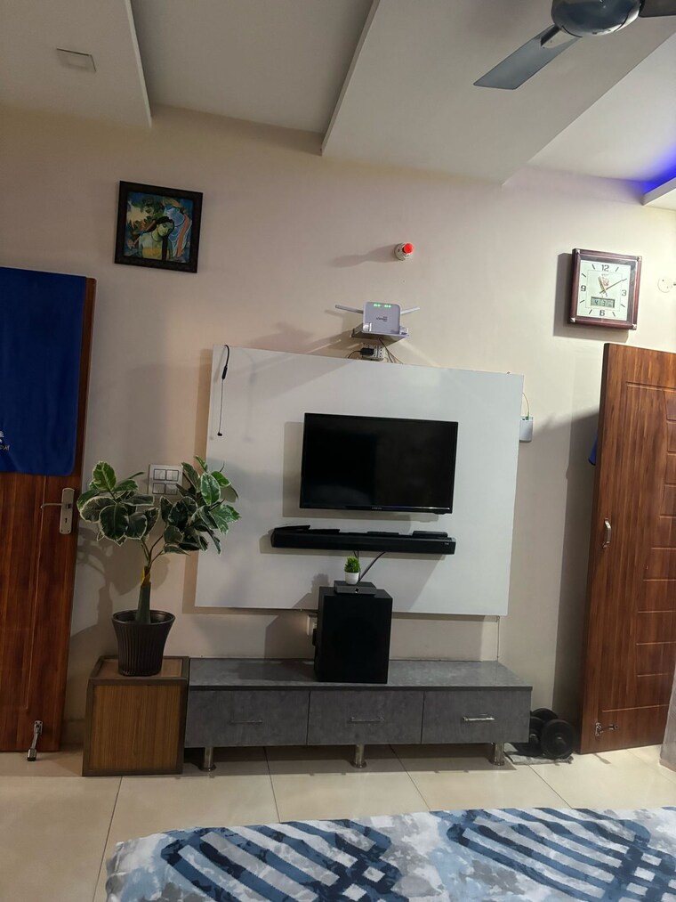 Living Room, dhakoli 2 Bedroom 153 Sq.Yd. Builder Floor In Dhakoli Zirakpur 9363347