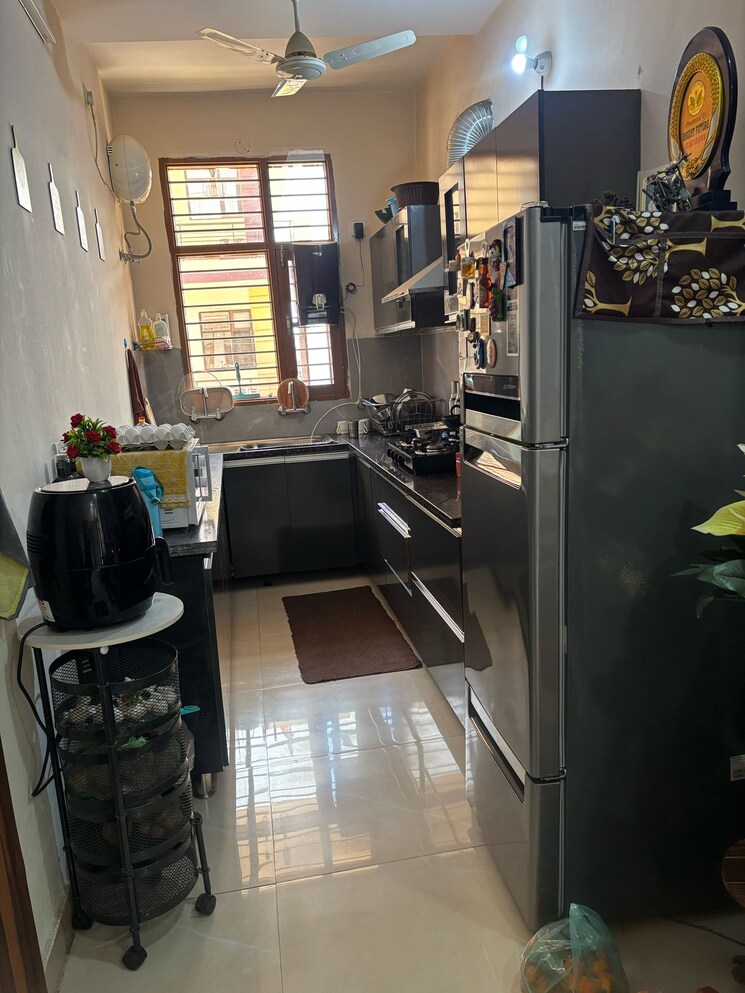 Team Area, dhakoli 2 Bedroom 153 Sq.Yd. Builder Floor In Dhakoli Zirakpur 9363347