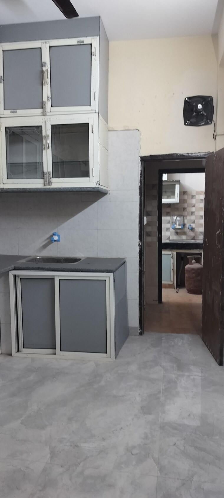 Other, sector 46 2 Bedroom 200 Sq.Mt. Independent House In Sector 46 Noida 9363370