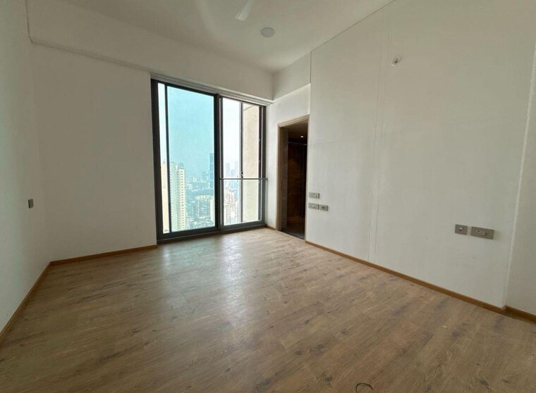 Room, rustomjee-crown 4 Bedroom 2150 Sq.Ft. Apartment In Prabhadevi Mumbai 9363371