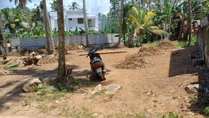  Plot For Sale in Sreekariyam
