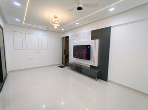 Room in 2 BHK Apartment at ARV Uthville, Kharadi – for Rent