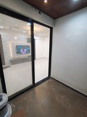 Room in 2 BHK Apartment at ARV Uthville, Kharadi – for Rent