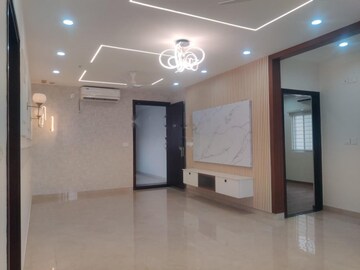 Room in 3 BHK Apartment at Prajay Megapolis, Kukatpally – for Rent
