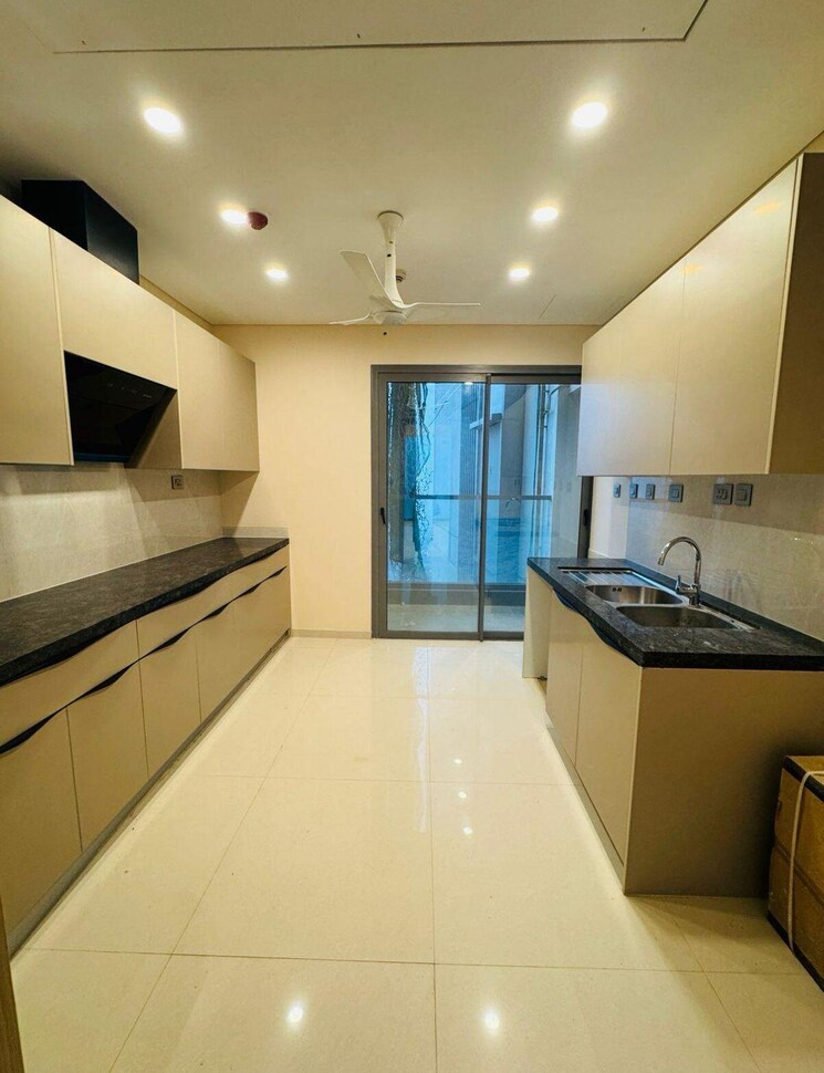 Kitchen, rustomjee-crown 5 Bedroom 3090 Sq.Ft. Apartment In Prabhadevi Mumbai 9363440