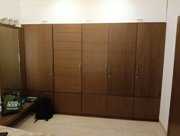 Room in 4 BHK Villa at Purple Five gardens, Rahatani – for Rent