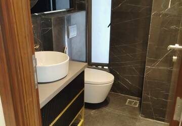 Bathroom in 4 BHK Apartment at ABA County 107, Sector 107 – for Rent