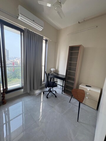 Living Room in 2.5 BHK Apartment at Sadanand Building, Dadar West – for Rent