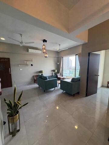 Living Room in 2.5 BHK Apartment at Sadanand Building, Dadar West – for Rent