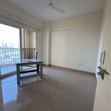 Room in 2.5 BHK Apartment at GLS Crown Avenue, Sector 92 – for Rent