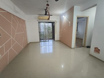 2 BHK Apartment For Sale in Lodha Palava City, Dombivli East