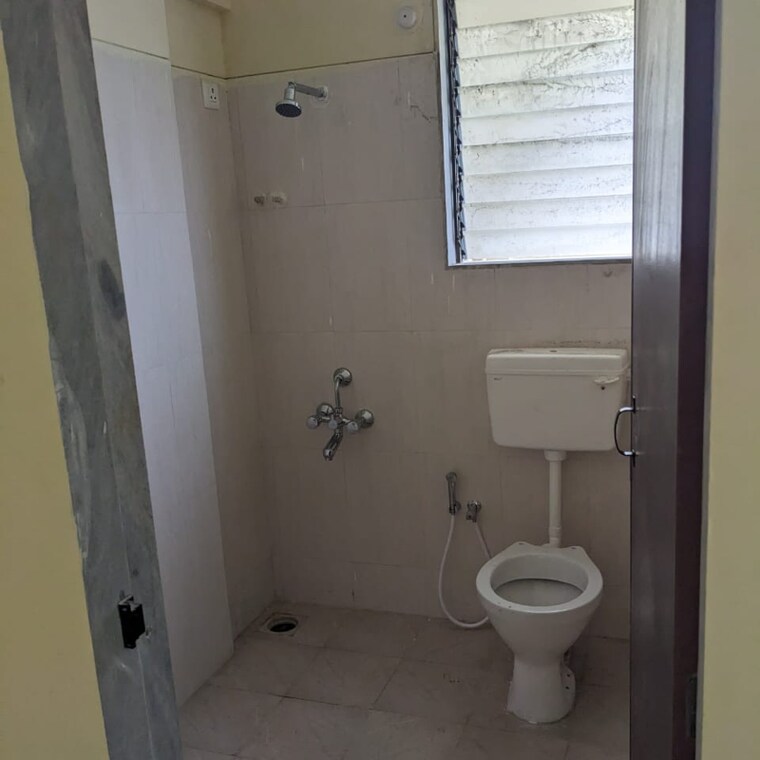 Bathroom, rosa-manhattan 3 Bedroom 897 Sq.Ft. Apartment In Anu Nagar Thane 9363593