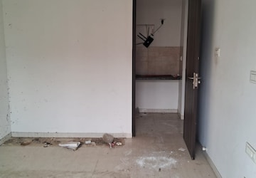 Room in 1 BHK Apartment at Regency Anantam, Dombivli East – for Rent