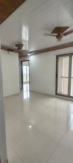 2 BHK + Servant Room Apartment For Sale in Puranik City