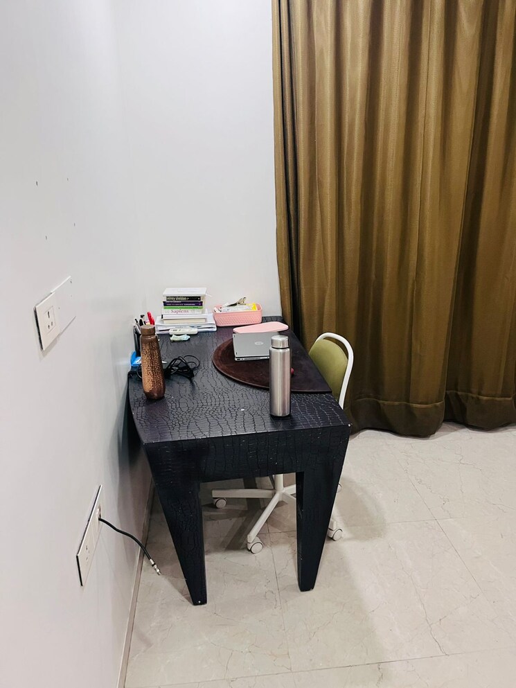 Team Area, lodha-fiorenza 3 Bedroom 1100 Sq.Ft. Apartment In Goregaon East Mumbai 9363614