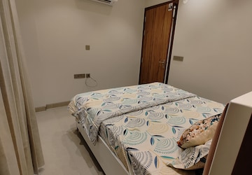 Bedroom in 1 BHK Builder Floor at Sector 52 – for Rent