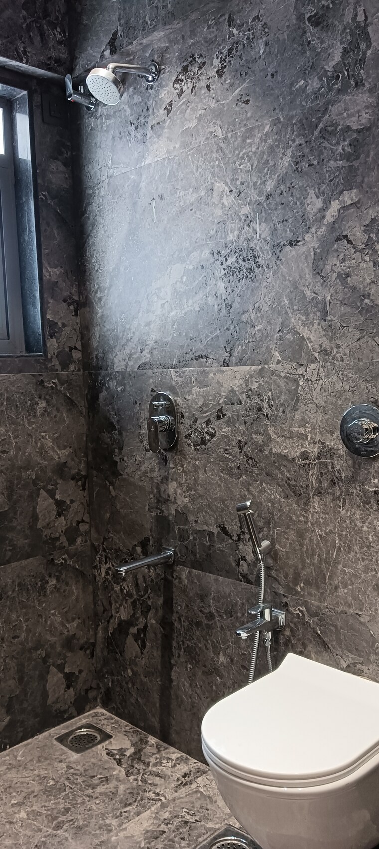 Attached Bathroom, dadar east 3 Bedroom 1080 Sq.Ft. Apartment In Dadar East Mumbai 9363680