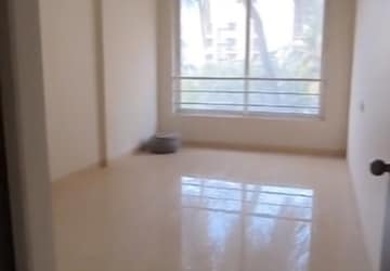 Room in 3 BHK Apartment at Sabari Nateker Heights, Chembur – for Sale