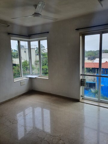 Room in 2 BHK Apartment at Siddhivinayak Horizon, Prabhadevi – for Rent