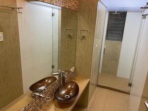  3.5 BHK Apartment at AP Panchritu, Powai – for Sale