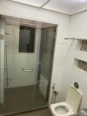 Bathroom in 3.5 BHK Apartment at AP Panchritu, Powai – for Sale