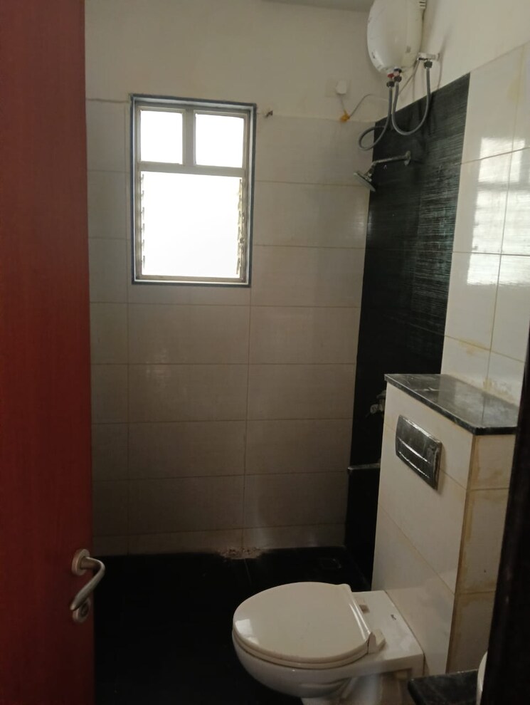 Bathroom, pride-purple-five-gardens 3 Bedroom 2200 Sq.Ft. Villa In Rahatani Pune 9363660
