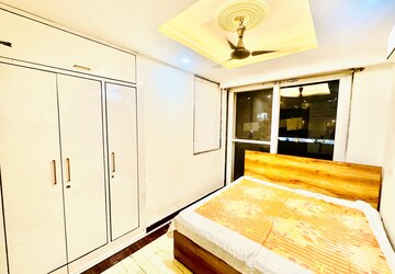 Bedroom in 3 BHK Builder Floor at Vipul World Floors, Sector 48 – for Rent