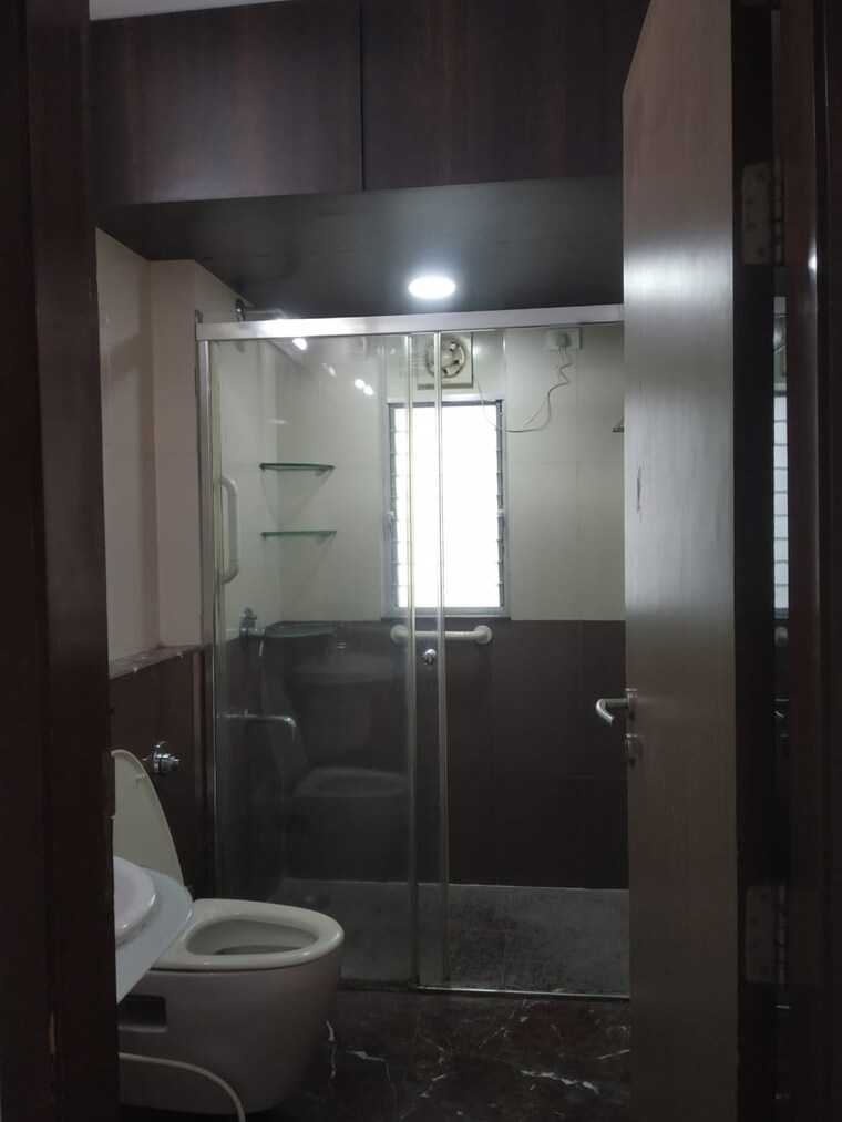 Bathroom, db-woods 2 Bedroom 1162 Sq.Ft. Apartment In Goregaon East Mumbai 9363725
