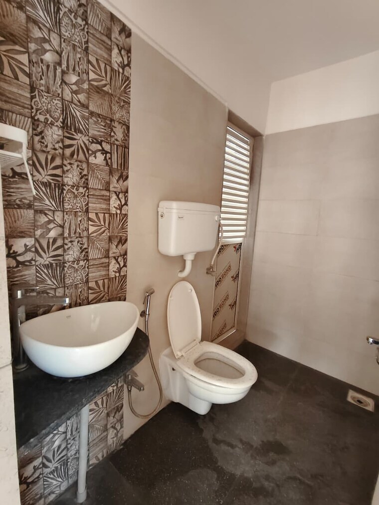 Attached Bathroom, puraniks-one-hometown 2 Bedroom 950 Sq.Ft. Apartment In Ghodbunder Road Thane 9363769