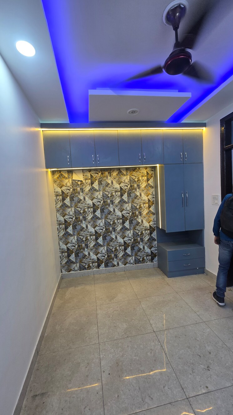 Bedroom, uttam nagar 2 Bedroom 70 Sq.Yd. Builder Floor In Uttam Nagar Delhi 9363789