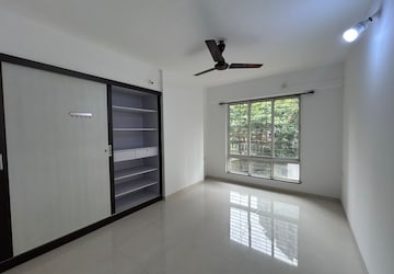 1 BHK Apartment For Sale in Puraniks One Hometown, Ghodbunder Road