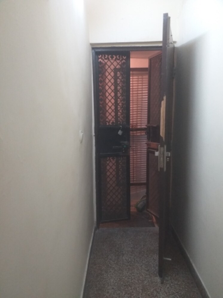 Entrance, new rajinder nagar 2 Bedroom 1280 Sq.Ft. Builder Floor In New Rajinder Nagar Delhi 9363892