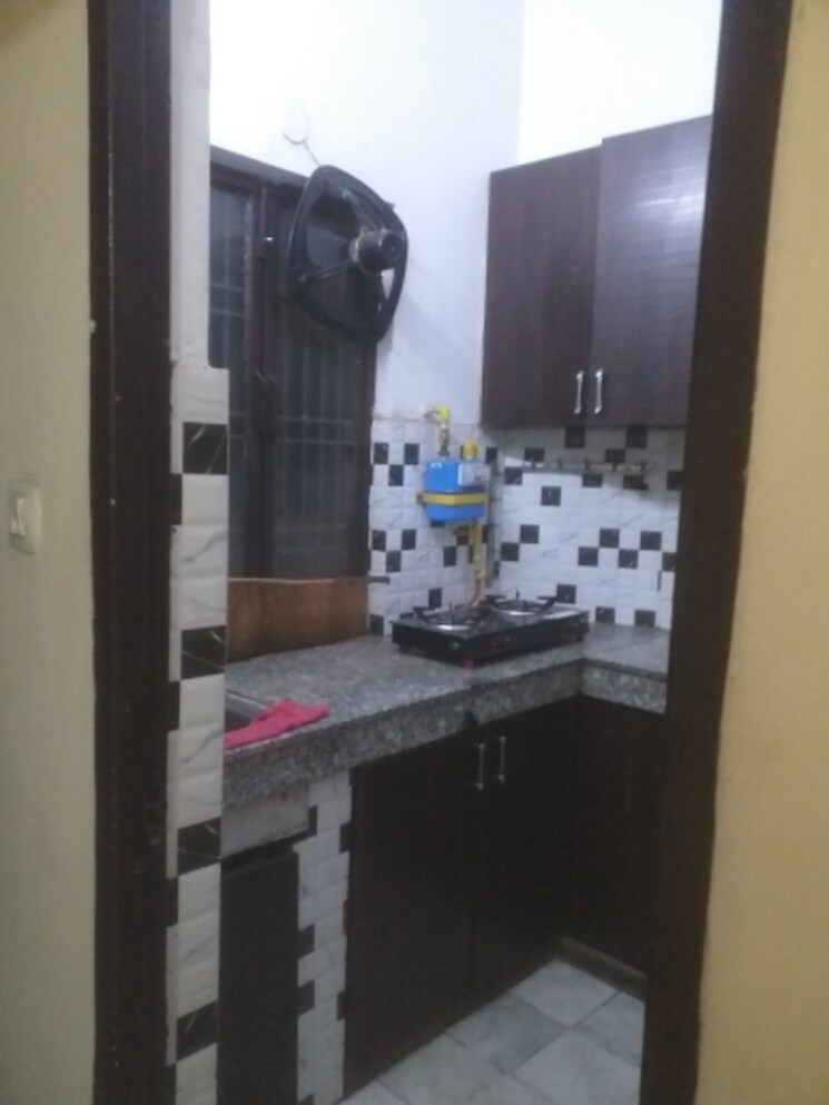 Kitchen, new rajinder nagar 2 Bedroom 1280 Sq.Ft. Builder Floor In New Rajinder Nagar Delhi 9363892