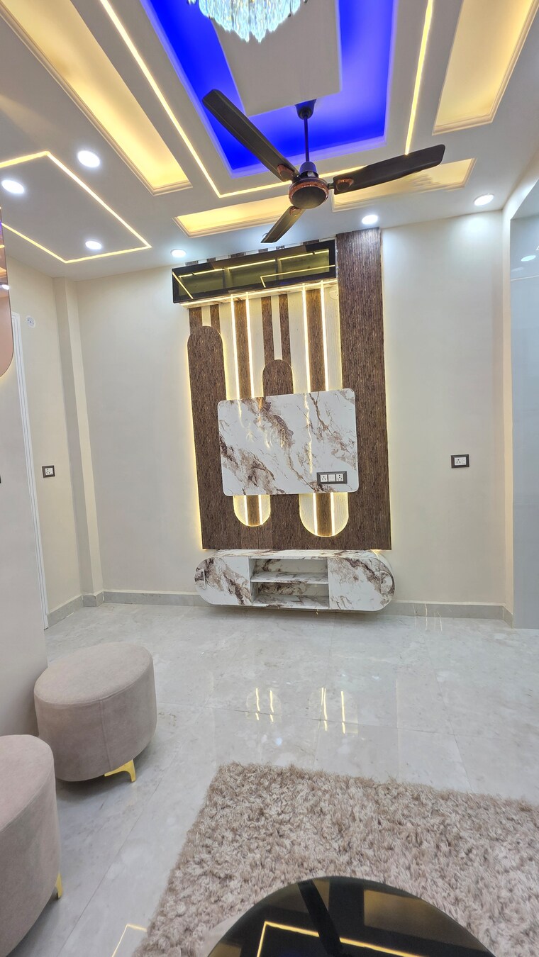 undefined, uttam nagar 2 Bedroom 60 Sq.Yd. Builder Floor In Uttam Nagar Delhi 9363811