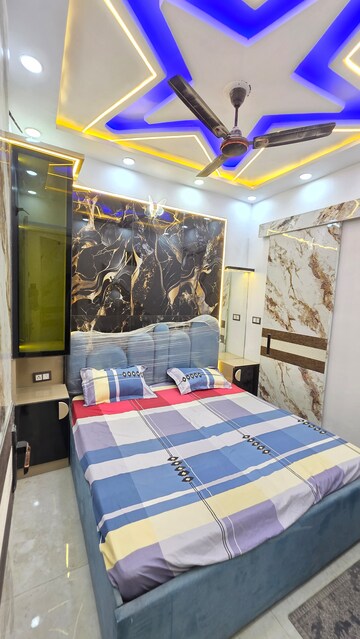 Team Area in 2 BHK Builder Floor at Uttam Nagar – for Rent