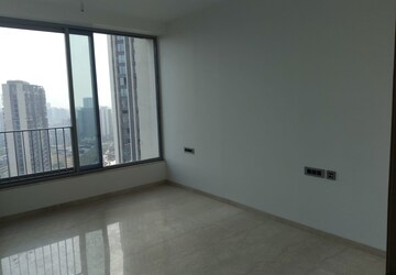 Room in 3 BHK Apartment at Oberoi Sky City, Borivali East – for Sale