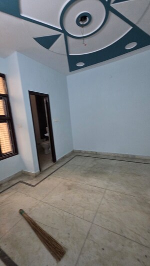 Furnished Amenities in 3 BHK Builder Floor at Uttam Nagar – for Sale